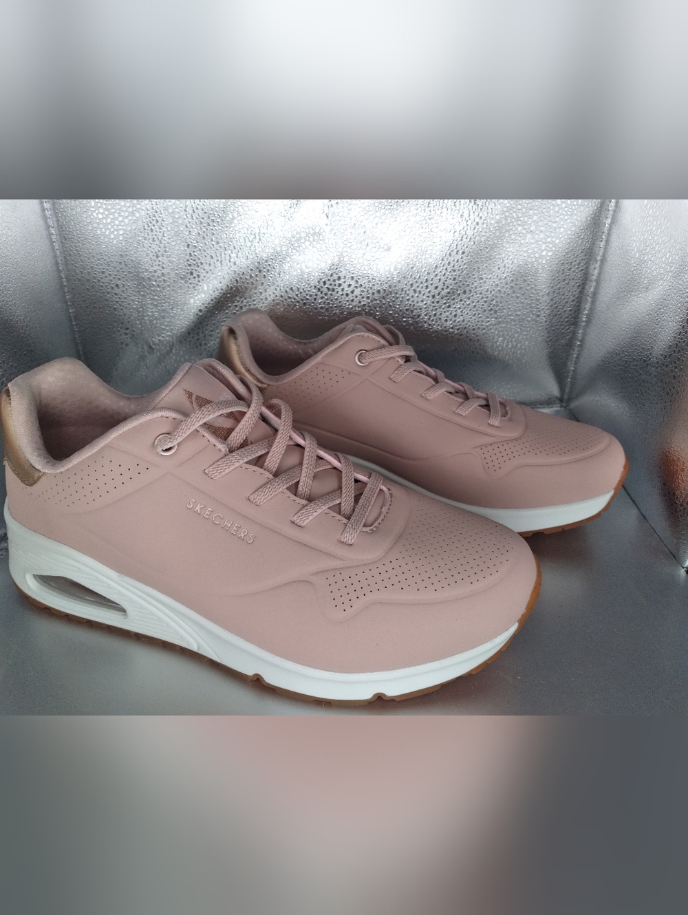 Skechers Women's Dusty Rose Athletic Sneakers Size 7 Wide